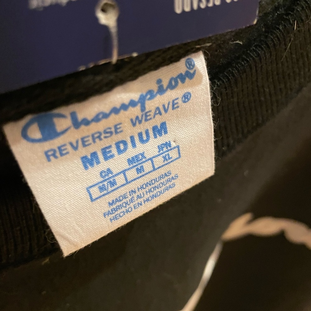 Champion Crewneck Sweater - Picture 4 of 4